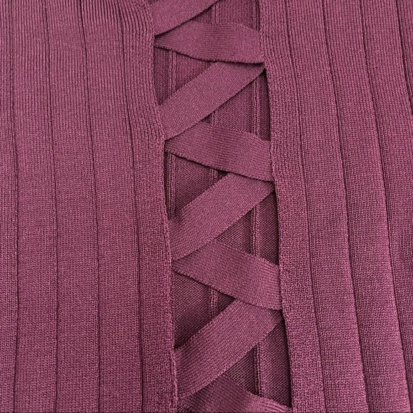 Forever 21 Knit Top with Open Back Maroon Size Small - Picture 5 of 7